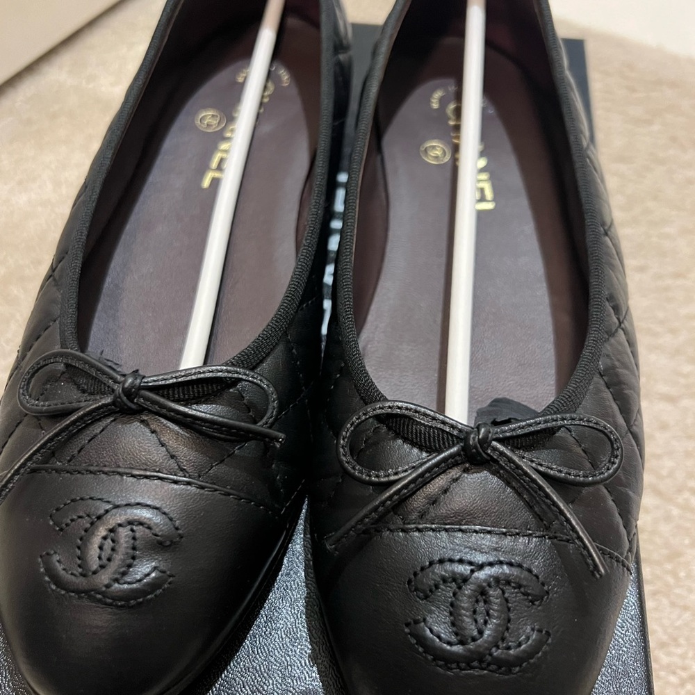 Chanel Black Quilted Ballet Flats